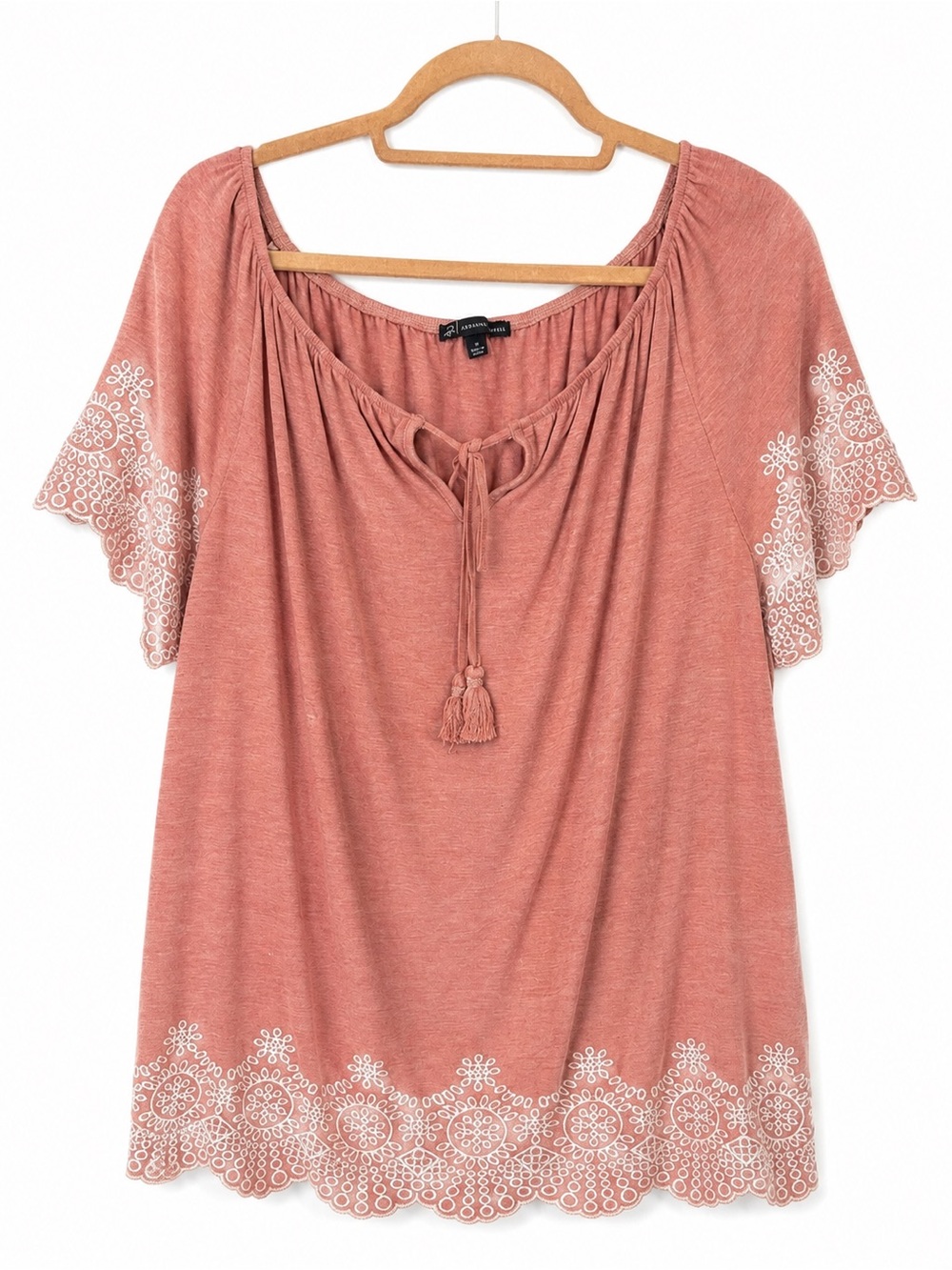 Adrianna Papell Dusty Rose Boho Peasant Blouse Medium Embroidered Tassel Tie Top